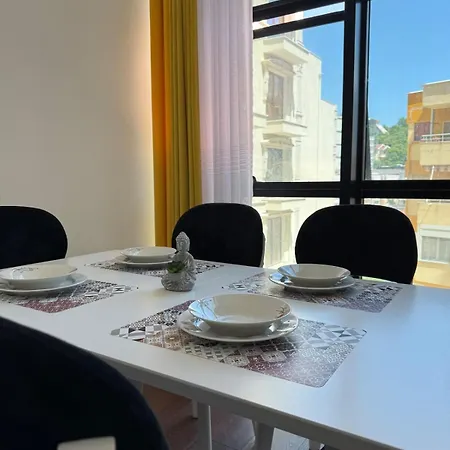 R&m Modern Center Exlusive Location Appartamento Durrës