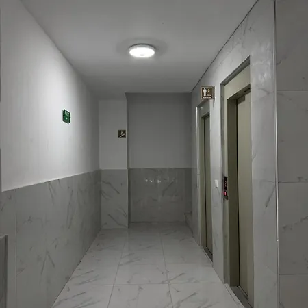R&m Modern Center Exlusive Location *